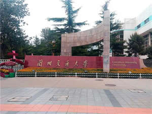 典型工程案例2—— 蘭州交通大學(xué)飲食中心學(xué)生食堂煙道清洗項目